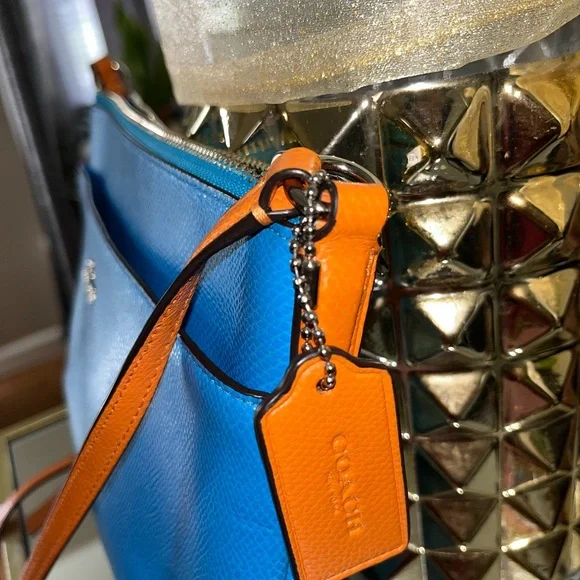 Coach East West Swingpack - Picture 5 of 6